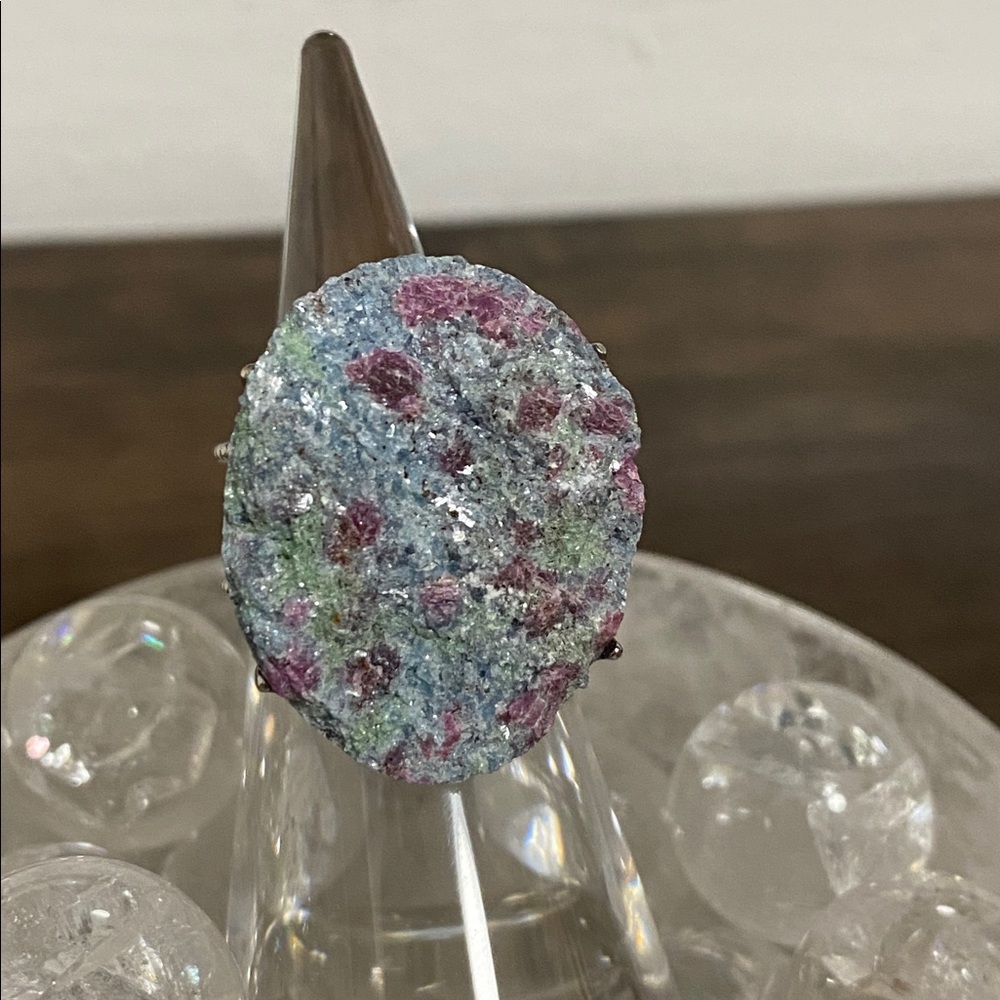 Stunning Ruby Zoisite Stone Brooch - image 6